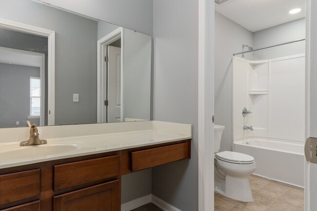 Building Photo - House in the desirable location of West Co...