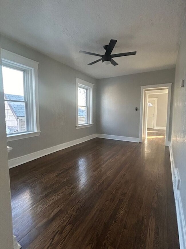 Building Photo - 3314 Tracy Ave