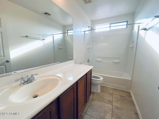 Building Photo - 5427 W Minton St