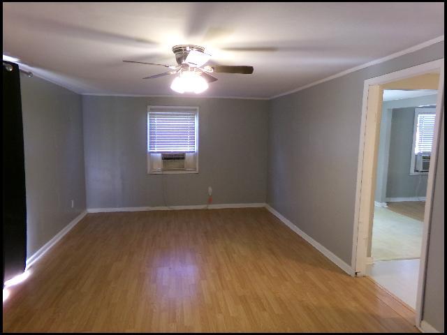 Building Photo - 814 G St
