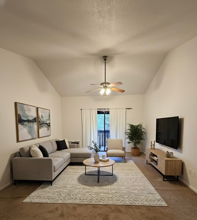 Building Photo - Pheasant Creek Condo 2 Bed | 2 Bath | Upper Unit w/ Vaulted Ceiling & Private Garage!