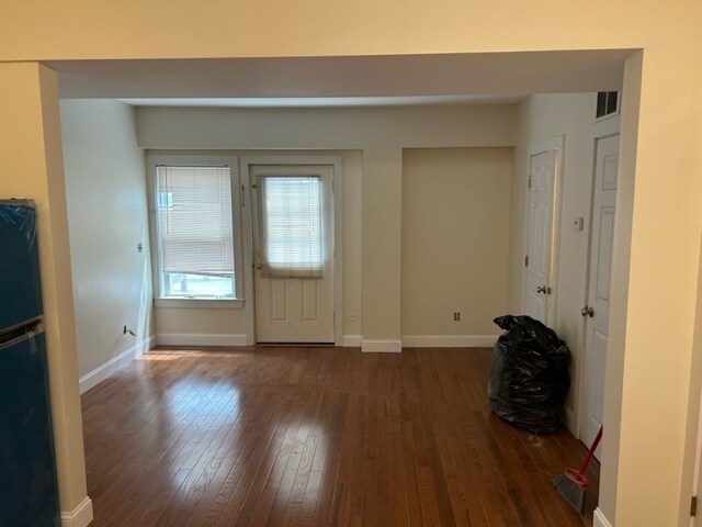 Building Photo - 211 Onset Ave