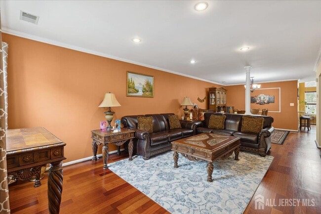 Building Photo - 302 Berkshire Dr