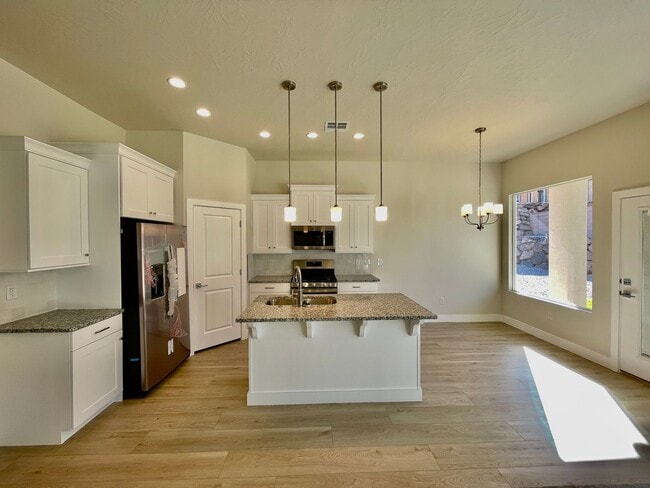 Building Photo - Four-Bedroom Home Near Shooting Star Park in Washington Fields