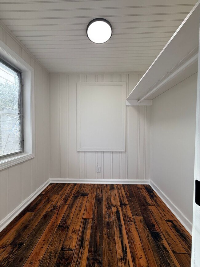 Building Photo - Available June 1st — Newly Remodeled 4BR / 2BA Home in Dalraida