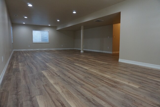 Building Photo - 1611 Jennifer St