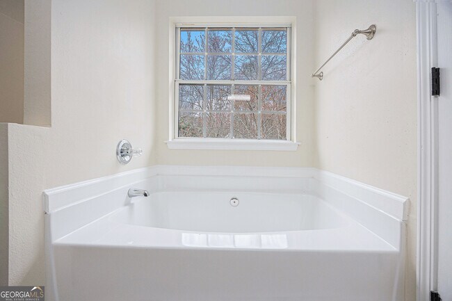 Building Photo - 429 Village Bluff Dr