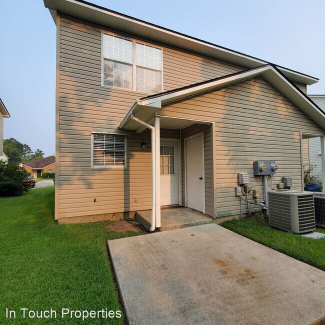 Building Photo - 2 br, 2.5 bath House - 341 Brookfield Road