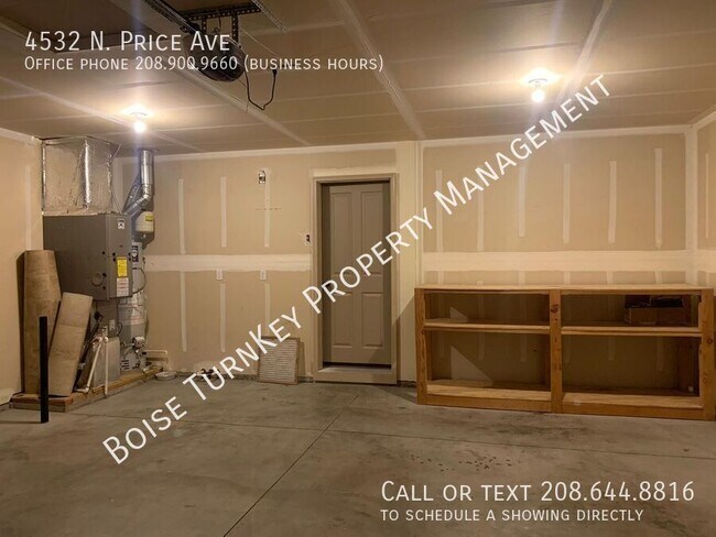 Building Photo - 4532 N Price Ave
