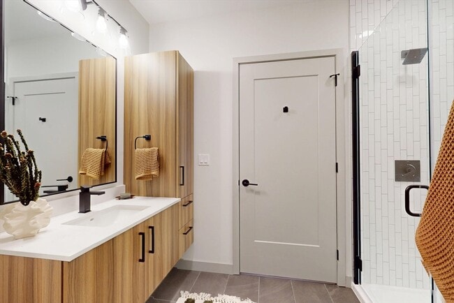 Building Photo - 80 Rugg Rd