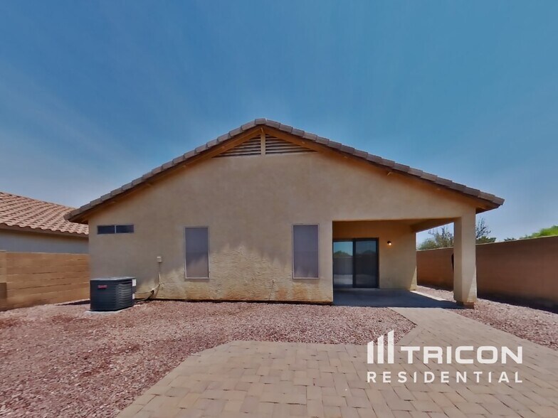 Building Photo - 34780 N Barzona Trail
