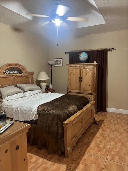 Building Photo - 7667 NW 182nd Ln