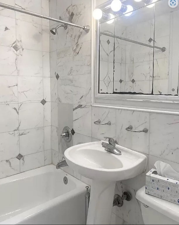 Building Photo - East 61st Street