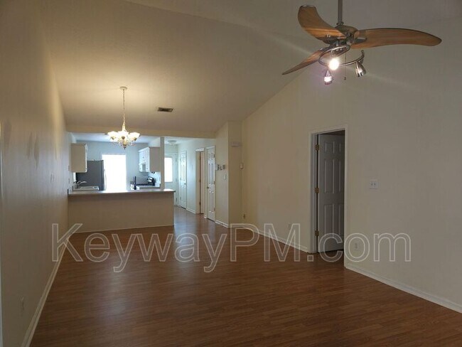 Building Photo - 123 Portofino Ln SW