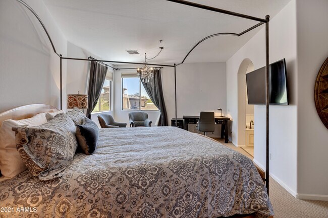 Building Photo - 20802 N Grayhawk Dr