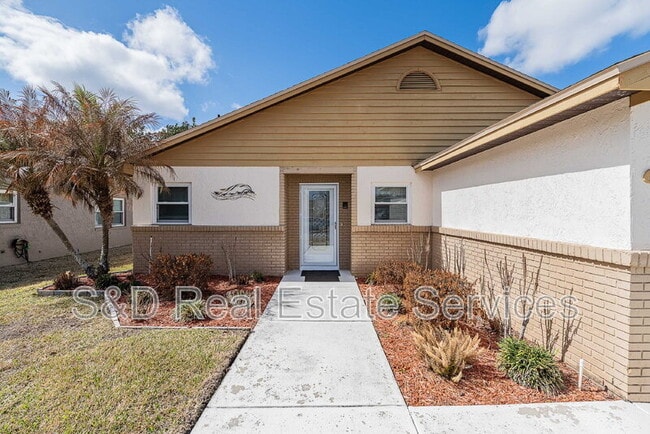 Building Photo - 6042 Seagull Ln