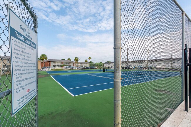 Building Photo - 4000 Gulf Terrace Dr
