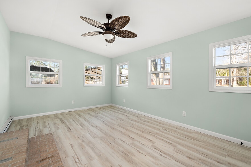 Building Photo - 31568 Old Ocean City Rd