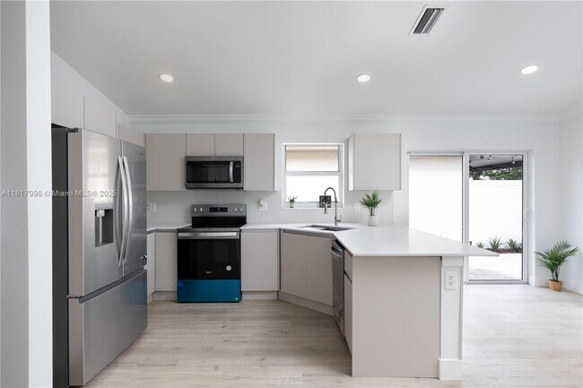 Building Photo - 46 Gables Blvd