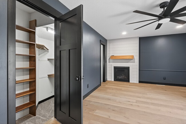 Building Photo - 15801 Andrie St NW