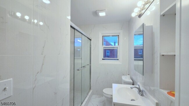 Building Photo - 76 Baldwin Pl