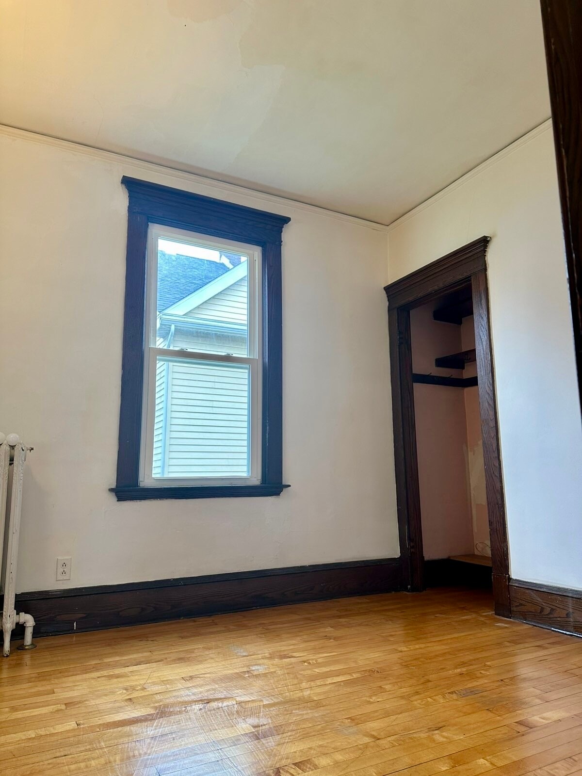 Building Photo - 107 3rd Ave