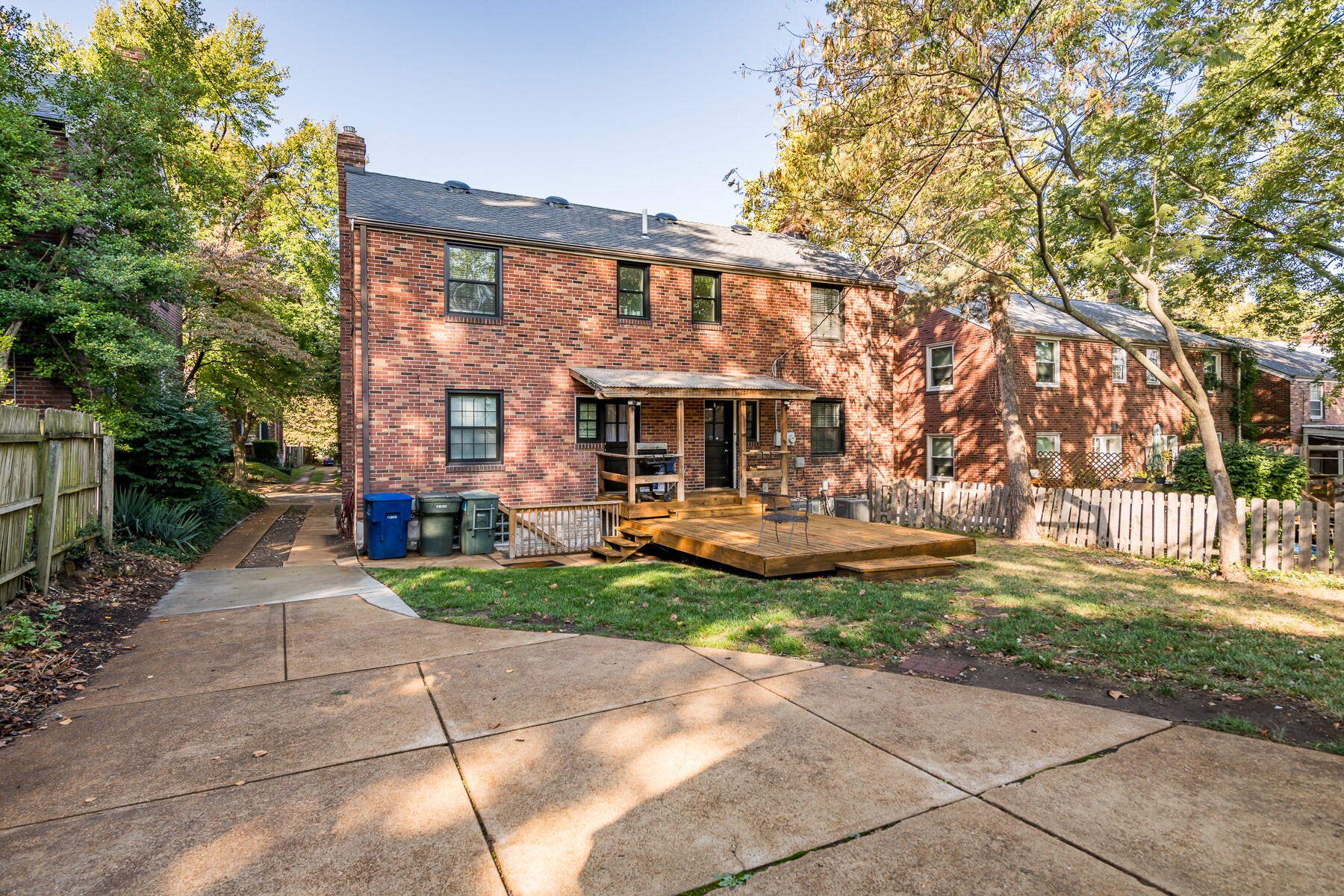 Building Photo - 1112 Sanford Ave