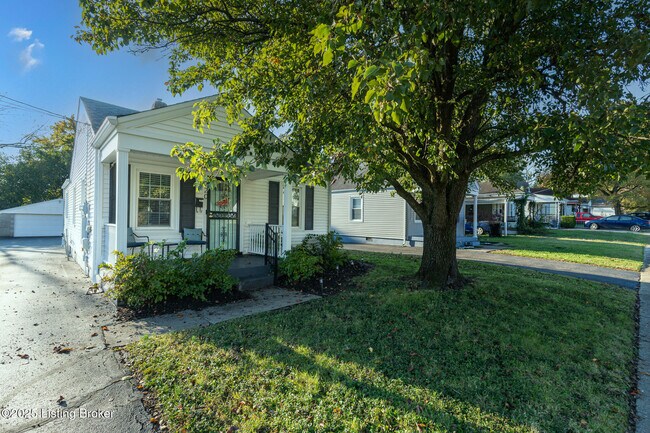 Building Photo - 720 Gheens Ave