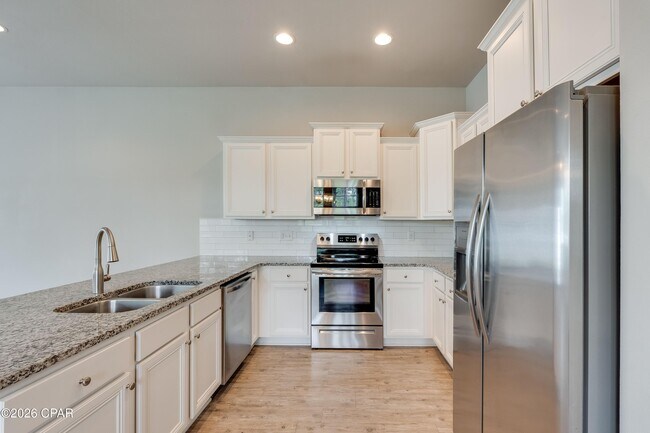 Building Photo - 116 Fossil Falls Ln