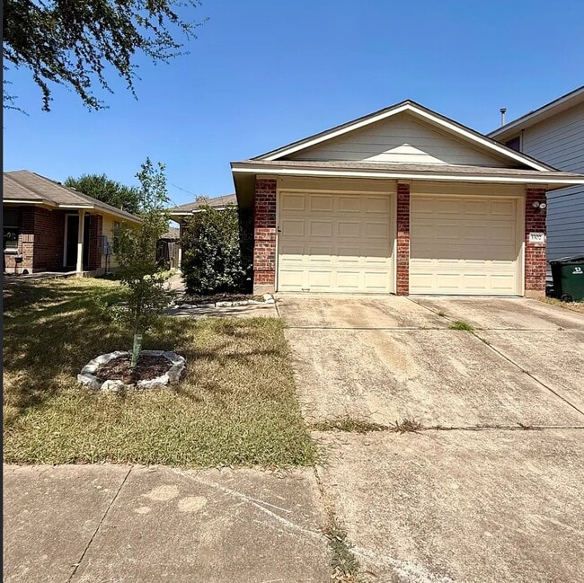 Building Photo - 3302 Etheredge Dr