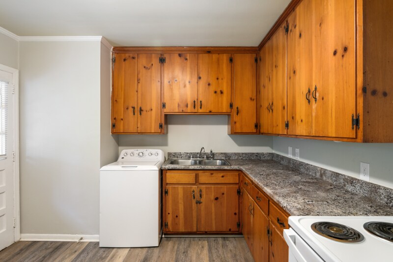 Building Photo - 2211 Morehead Ave
