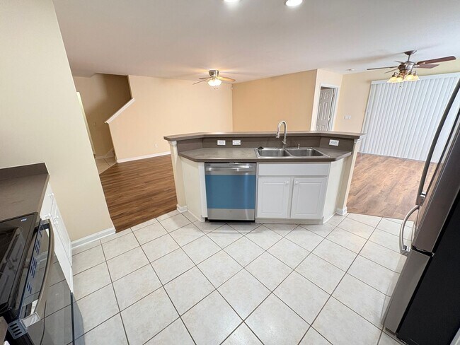 Building Photo - WELCOME TO MILLCREEK(CYPRESS RIDGE)