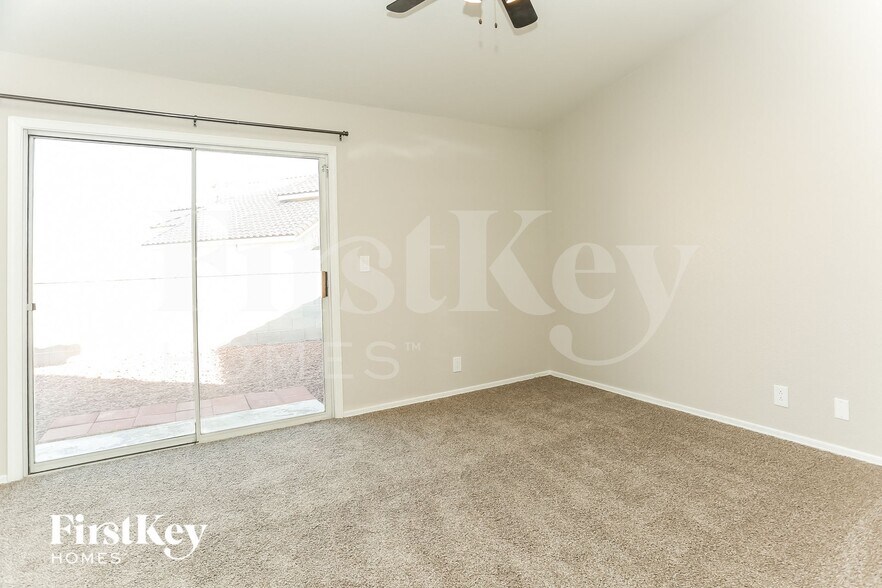 Building Photo - 5008 Camino Del Santo Pkwy