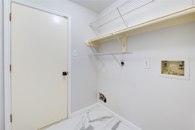 Building Photo - 115 Crimson Bay Dr