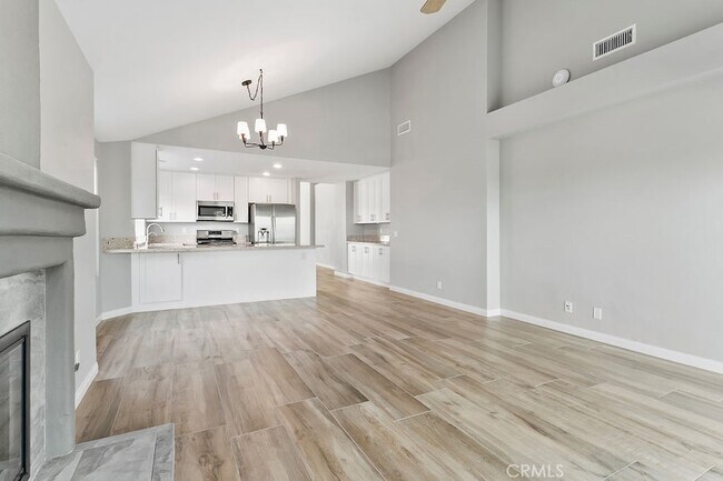 Building Photo - 28645 Via Pasatiempo