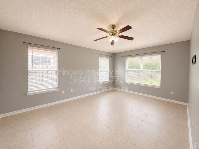 Building Photo - 14793 Falling Waters Dr