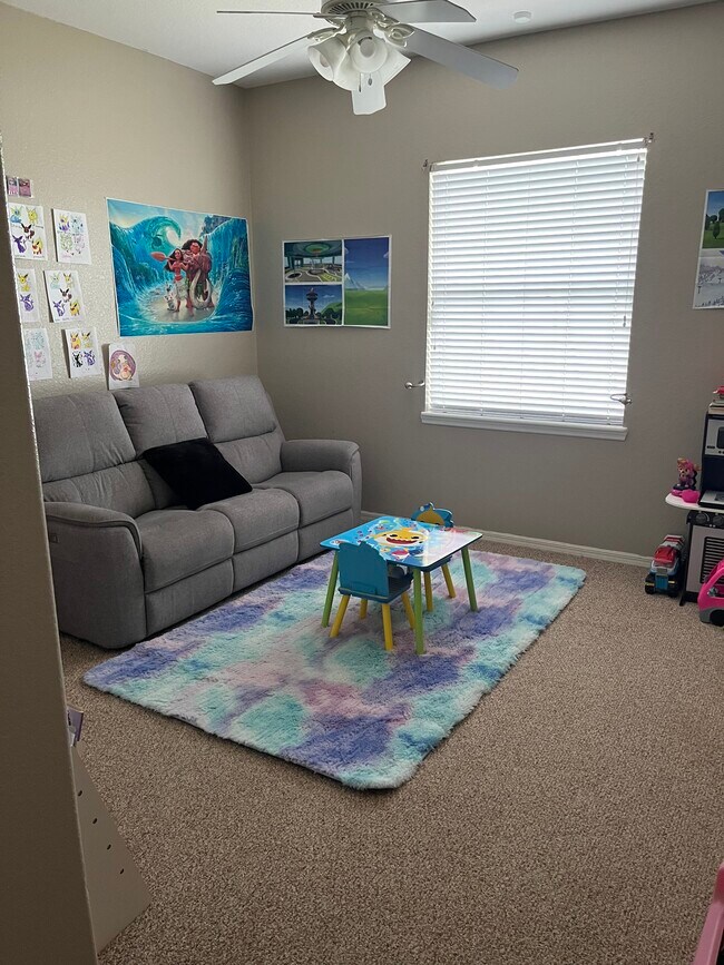 Building Photo - 1895 Orangewood Ct