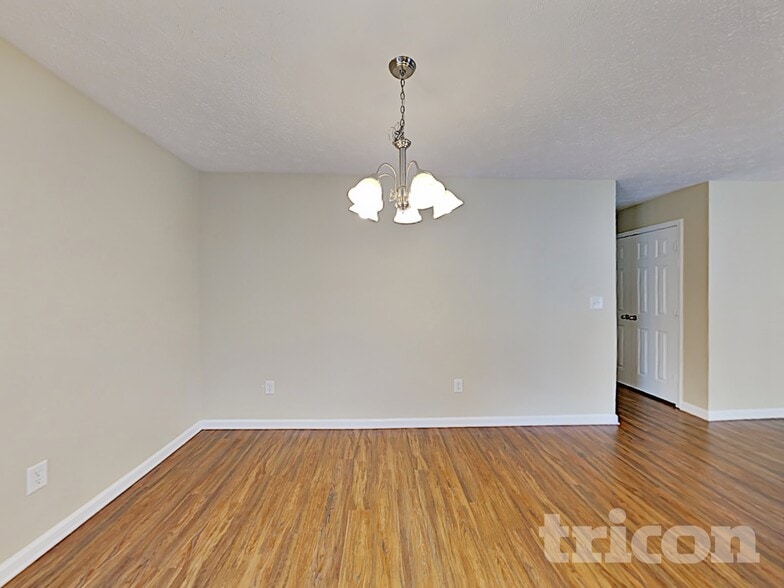 Building Photo - 2940 Armaugh Dr