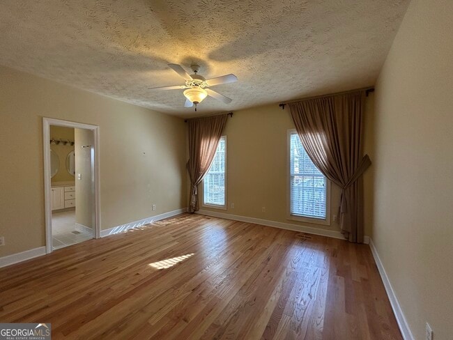 Building Photo - 111 Hanbury Ln