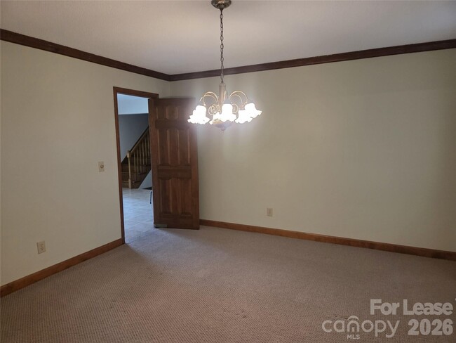 Building Photo - 1568 Triplett Rd