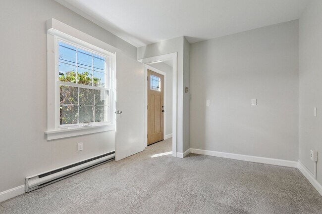 Building Photo - 9 Haigh Ave