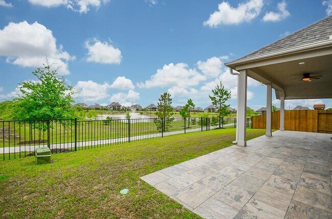 Building Photo - 4307 Fenetre Forest St