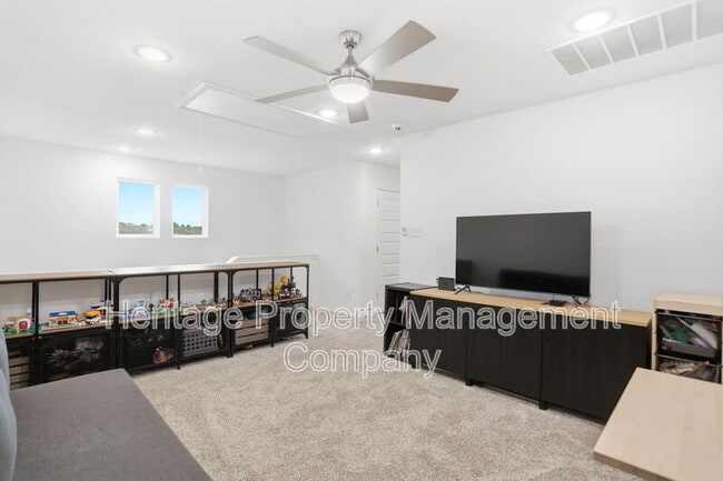 Building Photo - 13250 Hagerd Lp