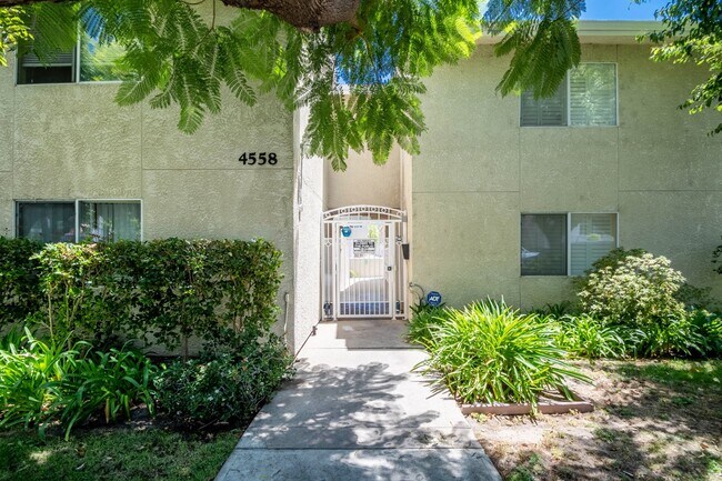 Building Photo - 4558 Willis Ave