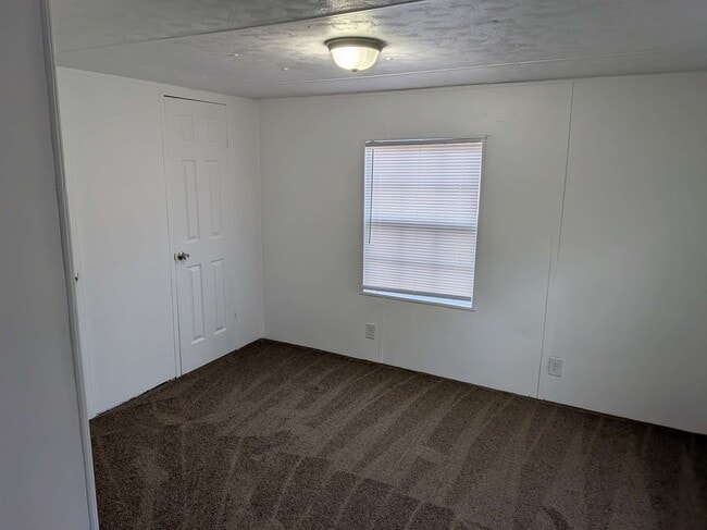 Building Photo - 14962 Goliad Dr