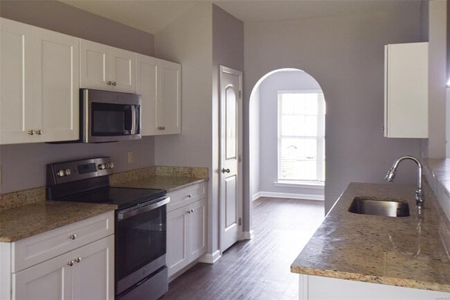 Building Photo - 161 Hideaway Ln