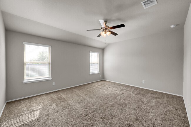 Building Photo - 11331 Dawn Beach Ln