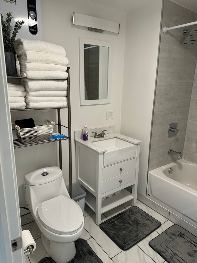 Building Photo - 22660 Lorain Rd