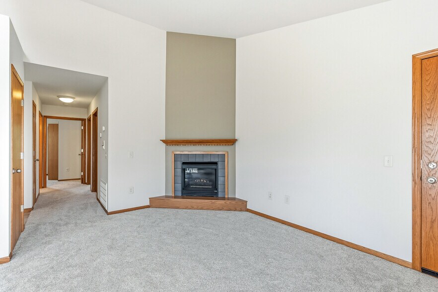 Building Photo - 3509 Maple Grove Dr