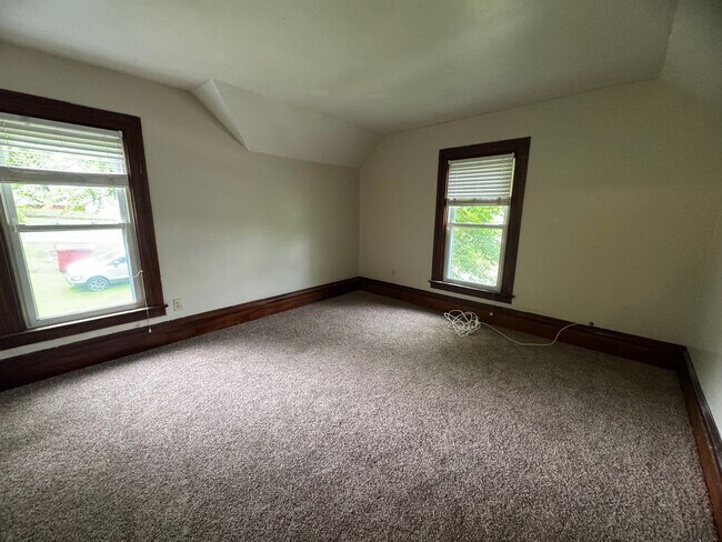 Building Photo - Village of Carthage 3/4 Bedroom / 1.5 Bath...